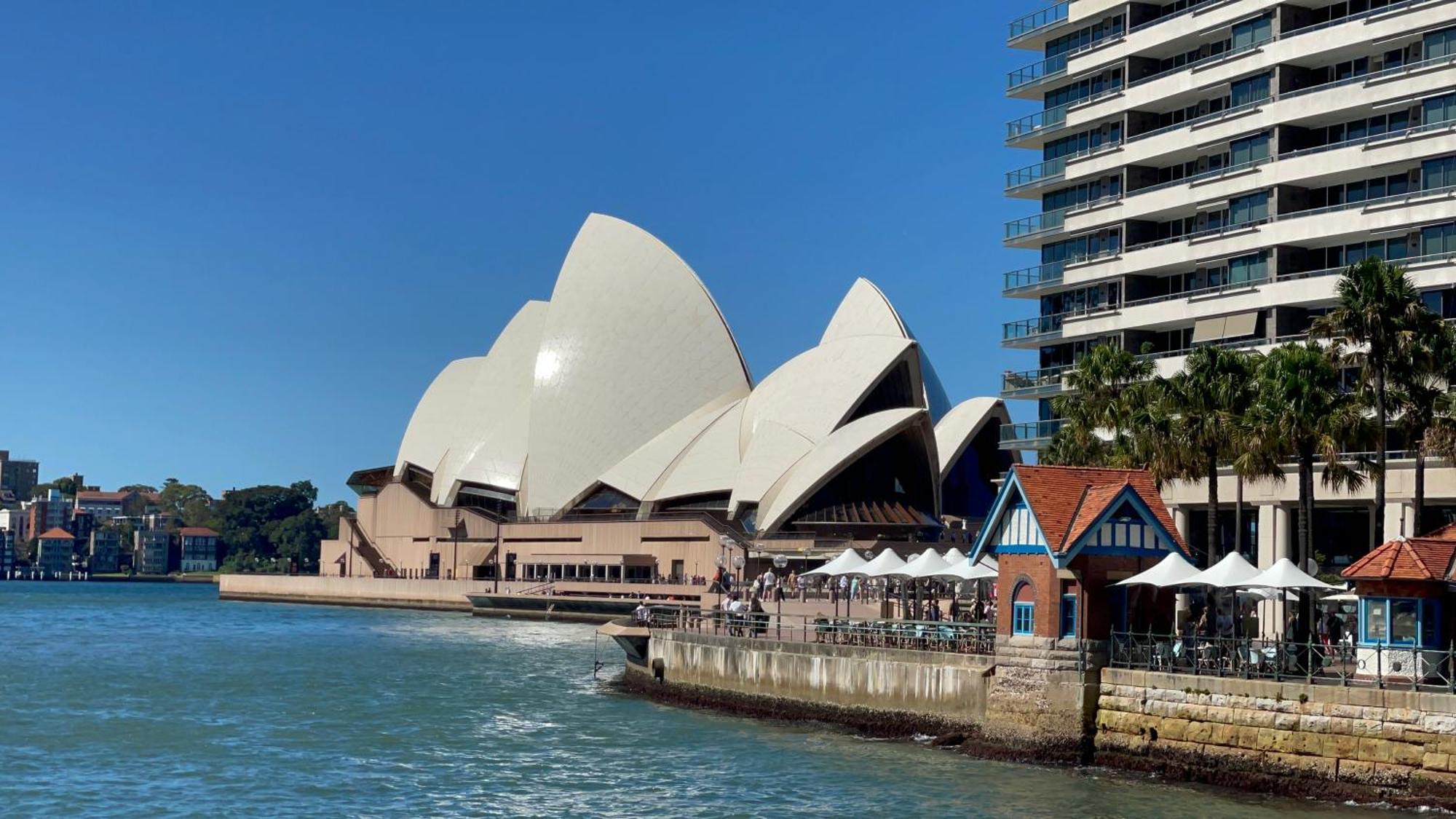 Manly Beachfront Stay Сидней Экстерьер фото